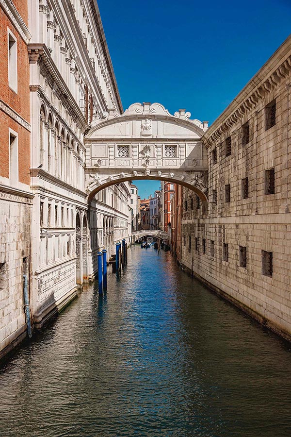 Venice bridge of sighs